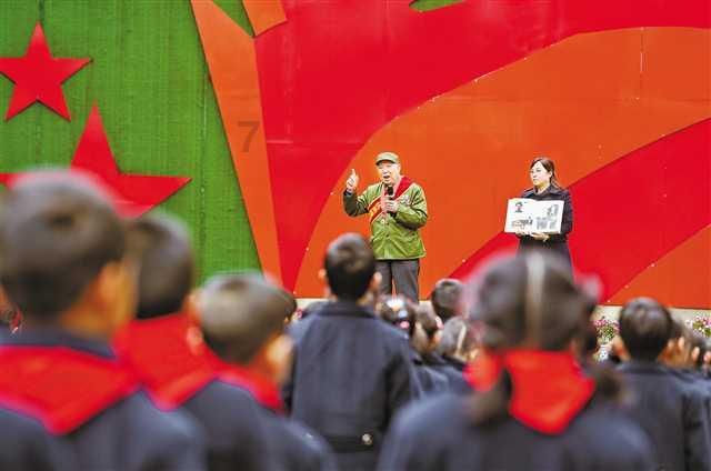 李湘豫调研开封火车站站前广场建设情况